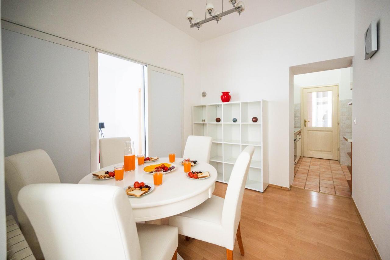Bright And Modern 1Bdr Apartment In The Center Sarajevo Exterior photo
