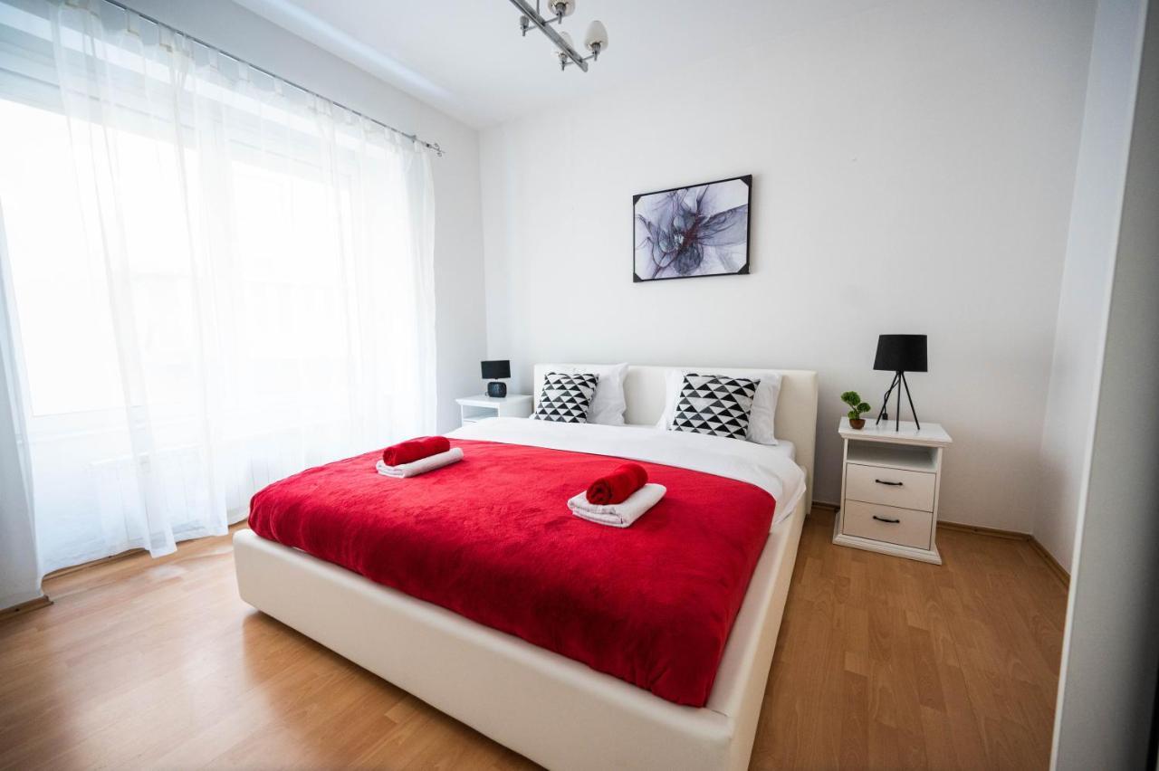 Bright And Modern 1Bdr Apartment In The Center Sarajevo Exterior photo